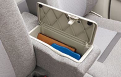 フロントセンターアームレスト(ボックス付き)