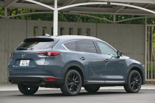 燃費の良いディーゼルモデルが多数流通「マツダCX-8(現行型)」2