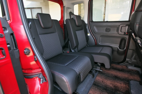 スペーシアカスタムのモデルチェンジ、マイナーチェンジ一覧15