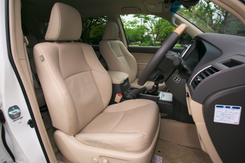 流通台数は比較的多いが、やや値上がり傾向「トヨタランドクルーザープラド(現行型)」4