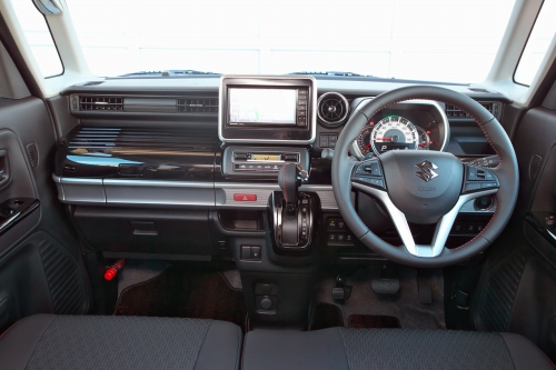 スペーシアカスタムのモデルチェンジ、マイナーチェンジ一覧13