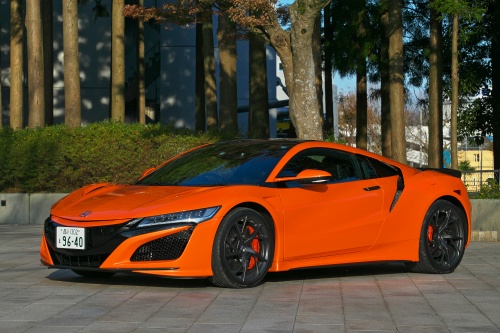 流通台数は極小、価格も新車と変わらない水準「ホンダNSX(現行型)」