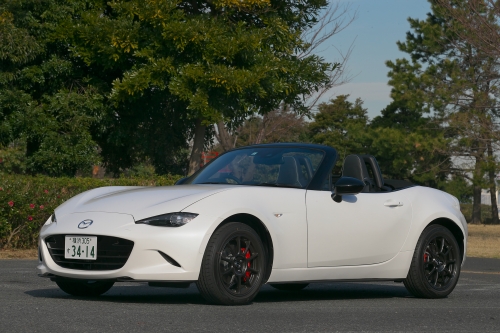 世界的なブームを巻き起こした日本が誇るオープンカー「マツダロードスター」