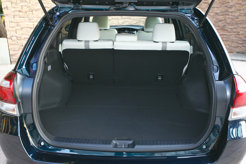 「トヨタカローラツーリング/カローラフィールダー」選びやすいのはフィールダーだが、ツーリングの流通数も増加傾向10