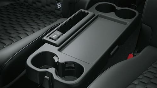 折りたたみ式大型サイドテーブル(「S-Z」に標準装備)