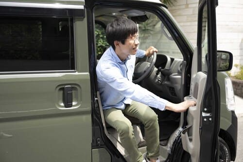 希望に合わせて中古車ではなく新車も選べる