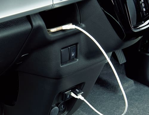 インパネセンターポケット+USB電源ソケット(2個)