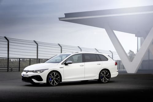 第3位 フォルクスワーゲン「ゴルフ ヴァリアント」