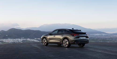 第1位 シトロエン「C5 X」2