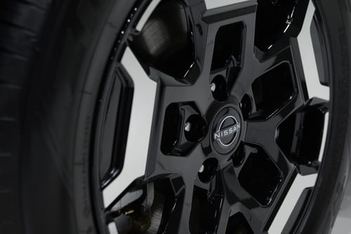 第1位　日産「エクストレイル　オーテックe-4ORCE アドバンズドパッケージ」2