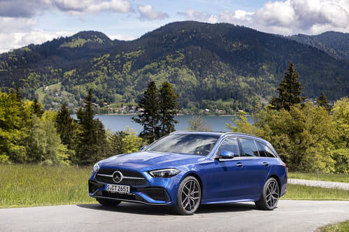 第2位 メルセデス・ベンツ「Cクラス ステーションワゴン」