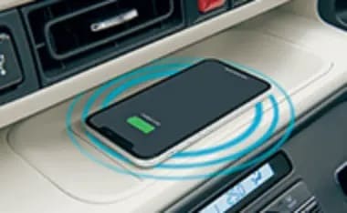 ワイヤレス充電機能「Qi」(全車にメーカーオプション)