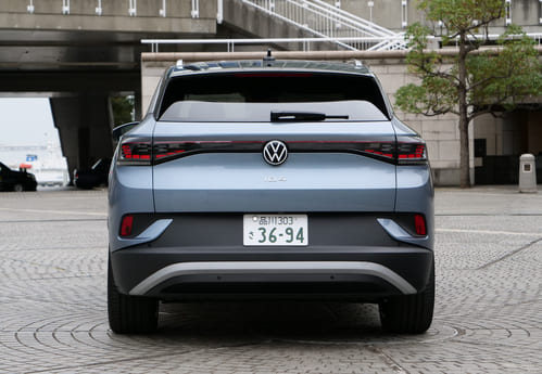 Q3:プロから見て、輸入車でかっこいい車はどれ?