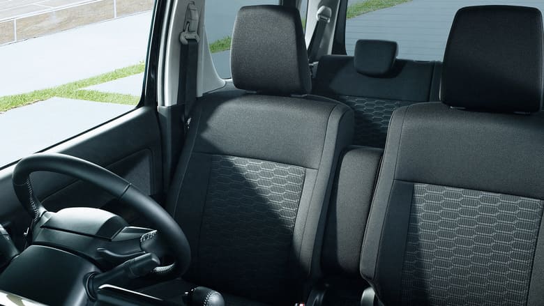 ワゴンRカスタムZの内装を解説！カラーリングや使い勝手の良さに注目