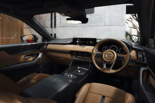 第3位　マツダ「CX−60」エンジン縦置き＋後輪駆動をベースとしたアプローチが今どき珍しい