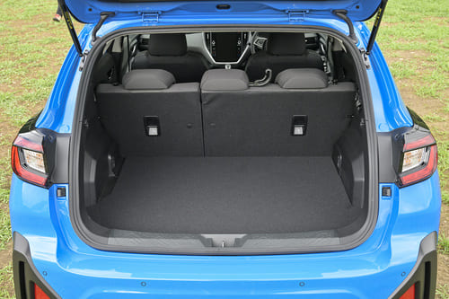 WRXとクロストレックが同じ性能でいいか?