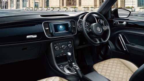 フォルクスワーゲン「ザ・ビートル」 誰が見てもビートルの現代版6