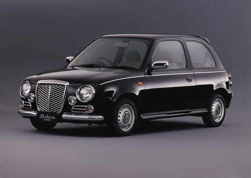 日産「マーチ ボレロ」 かわいい成分が減ったマーチに上品なレトロ感を補充！2