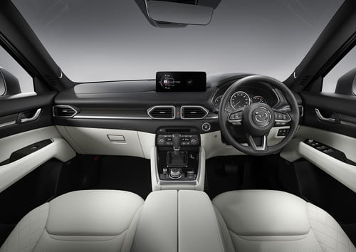 第3位 マツダ「CX-8」 3列シートSUVという希少性、ジワるクリーンディーゼルの走りの良さ2