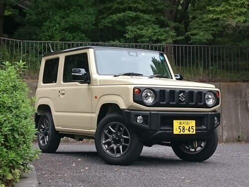 第1位 スズキ「ジムニー」 どこで も行ける唯一無二の軽クロカン、MT車を運転する楽しさは抜群!