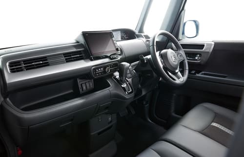 デザインにこだわるなら「2022年式 カスタムLスタイル+ブラック」中古市場の相場150万~220万円2