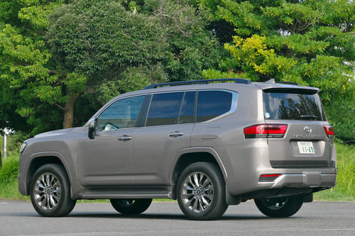 高い走行性能と信頼性、そして豪華装備のキングオブSUV 人気ナンバー8「ランドクルーザー300」2