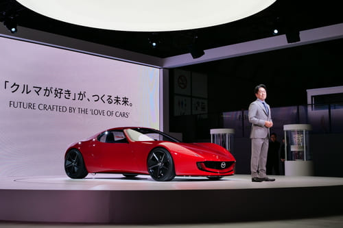 【マツダ】抜群の注目度!ロータリーエンジン搭載のアイコニックSP