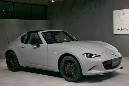 【マツダ】抜群の注目度!ロータリーエンジン搭載のアイコニックSP