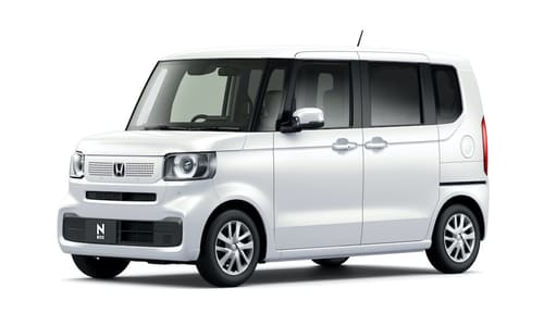 第1位 ホンダ「N-BOX」 よりいっそうの万能性を手に入れた人気No.1軽自動車