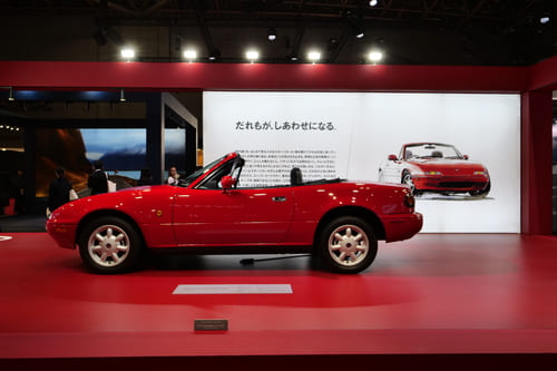 【マツダ】抜群の注目度!ロータリーエンジン搭載のアイコニックSP