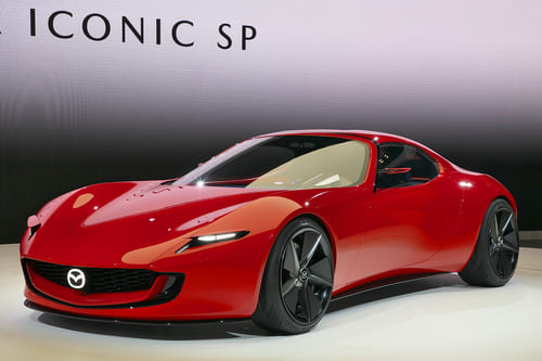 【マツダ】抜群の注目度!ロータリーエンジン搭載のアイコニックSP