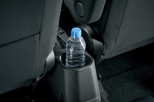 センターコンソールドリンクホルダー(フロント2、リア1)-2