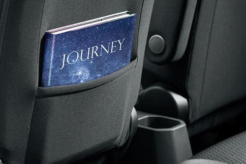 助手席シートバックポケット(HYBRID MGを除くグレードに標準装備)