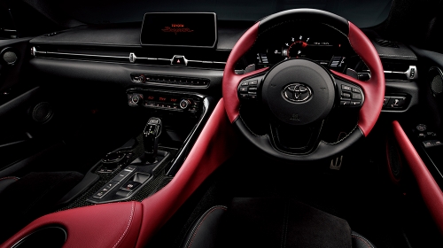 スープラの室内空間の特徴