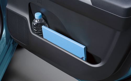 フロントドアポケット&ボトルホルダー