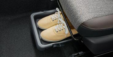 助手席シートアンダートレイ(Z、Z“Adventure”に標準装備、Gにメーカーオプション)