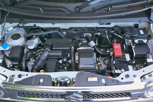 1位:スズキ「ハスラー」 マイルドハイブリッドにより軽トップレベルの燃費性能を発揮2