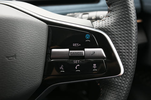 3位:日産「アリア」 高度な運転支援機能によりハンズオフでの運転も可能2