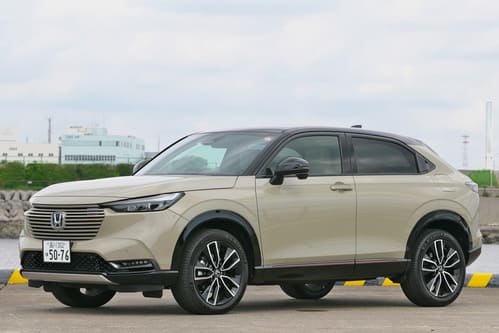 2位:ホンダ「ヴェゼル」 クーペライクのスタイリッシュな外観で若さをアピール