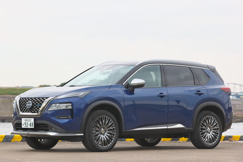 2位:日産「エクストレイル」 電動車らしい走行安定性の高さと運転支援の質の高さが魅力