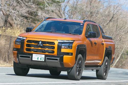 ゆったりとした乗り味はパジェロに近い!