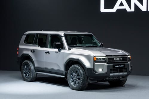 おすすめ2位:トヨタ「ランドクルーザー250」 このサイズを乗りこなすのがカッコいい!