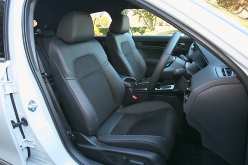 冷や汗ではなく、気持ちのいい汗をかきながら意のままに走らせられる