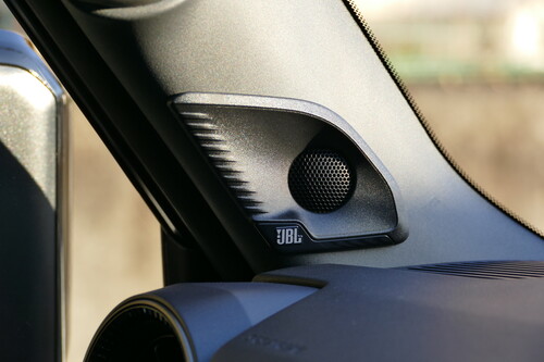 上質かつ操作性の良いインテリア