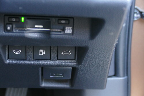 期待通りのクラウン、快適性はSクラス並み〜クラウンセダン