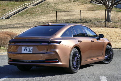 期待通りのクラウン、快適性はSクラス並み〜クラウンセダン