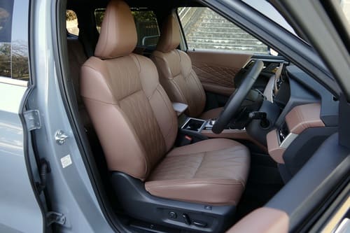 圧倒的に向上した乗り心地と静粛性