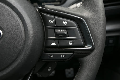 最新のアイサイト採用で国産車トップクラスの充実した運転支援機能