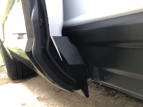 ワゴンらしい前後長2mのラゲッジルーム、クラウンらしい気配り