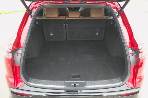 【試乗・岡崎五朗】トヨタクラウンエステート リアラゲッジ